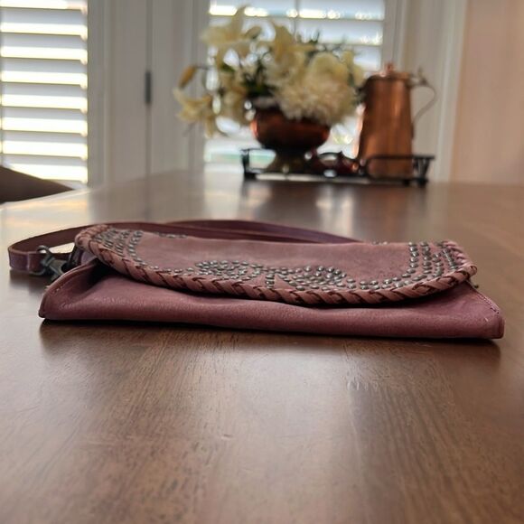 Idyllwind Miranda Lambert Mauve Studded Leather Crossbody Shoulder Bag Purse - Picture 10 of 11